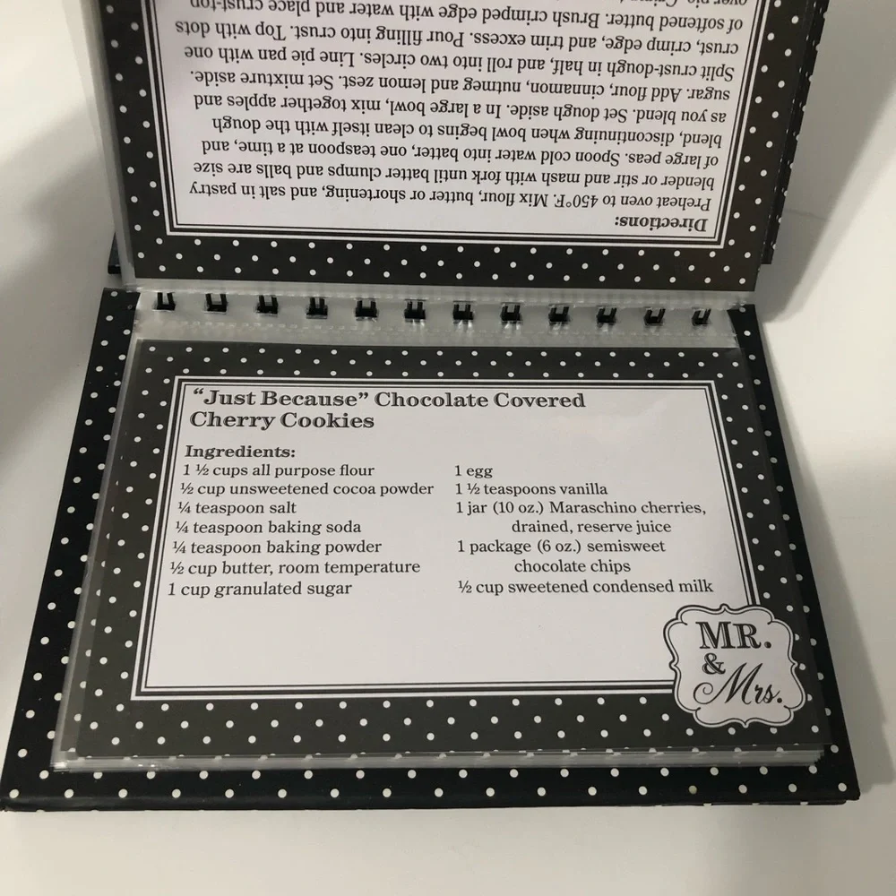 Newlyweds in the kitchen recipe ring binder wedding shower gift recipe cards‎